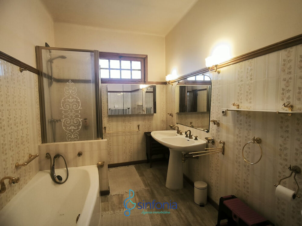 � vendre  Propri�t�/ch�teau Saint-Paul-les-Fonts (30330)