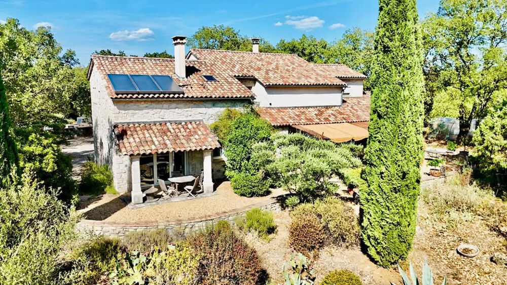 Vente Propriété/Château AU PIED DU MONT BOUQUET   UN DOMAINE DE CARACTÈRE OÙ HABITATION Bouquet