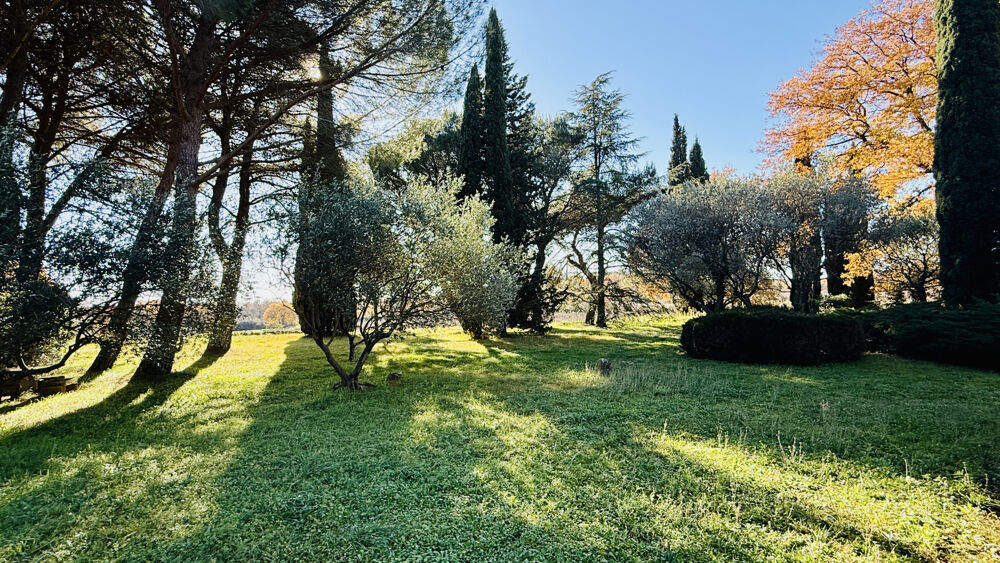 Vente Maison À 15 minutes d'Uzès, magnifique mas en pierre plein de charme, au cœur de la nature. Uzes