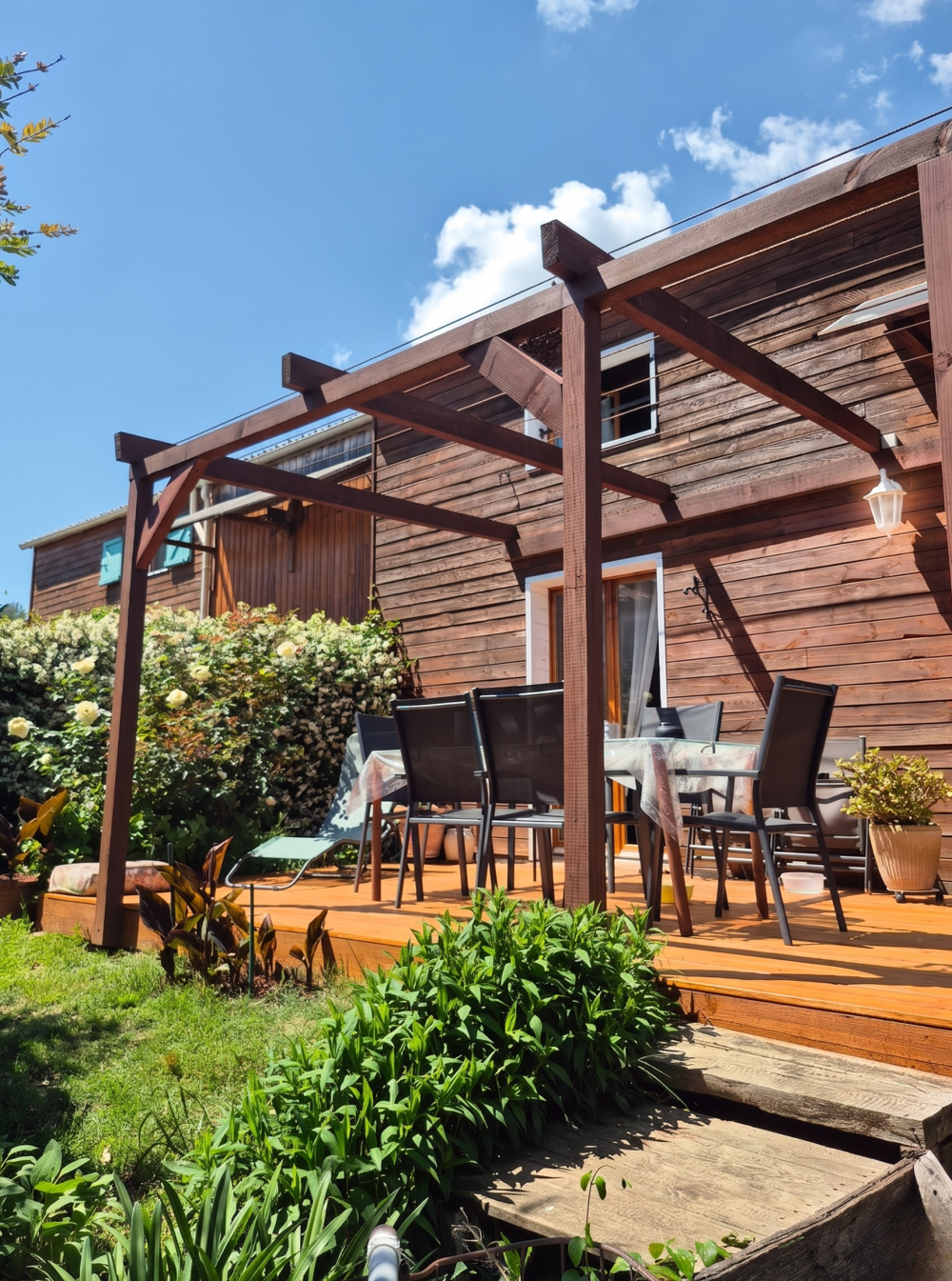 OPPORTUNITÉ RARE - VILLA BIO-CLIMATIQUE OSSATURE BOIS - 171 m2 (3 LOGEMENTS) - DPE A & AUTONOMIE ÉNERGÉTIQUE