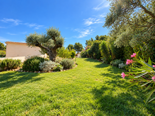 Vente Maison SEPTÈMES-LES-VALLONS   ENTRE MARSEILLE ET AIX, UNE PROPRIÉTÉ AUX MULTIPLES POSSIBILITÉS ! Septemes les vallons