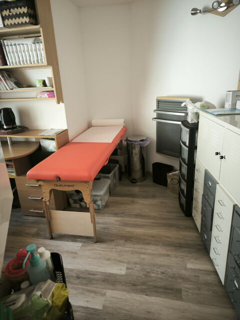 MURS LOCAL PROFESSIONNEL / MURS COMMERCIAUX 57000 30700 Montaren et st mediers