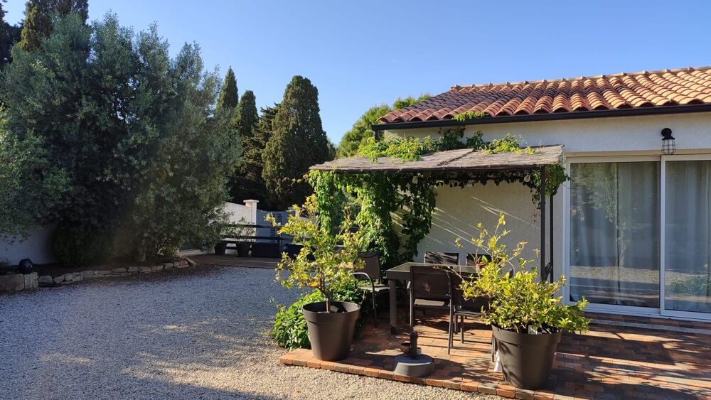 Belle maison familiale avec garage, piscine hors sol et 4 stationnements