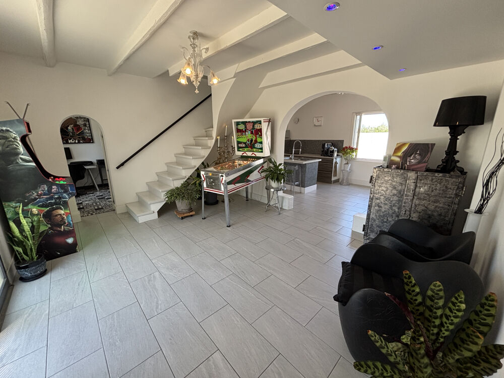 à vendre  Maison Saint-Laurent-d'Aigouze (30220)