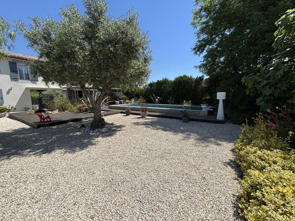 à vendre  Maison Saint-Laurent-d'Aigouze (30220)