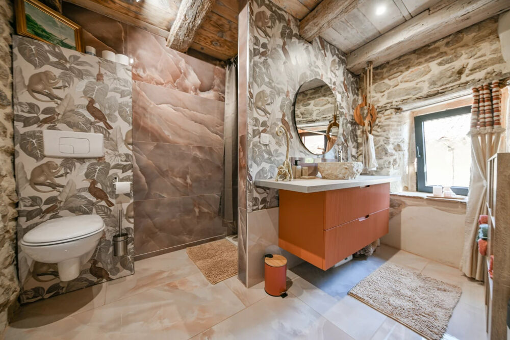 Vente Maison COLLIAS Maison de village en pierre Proche Uzès dans le Gard 30 Collias