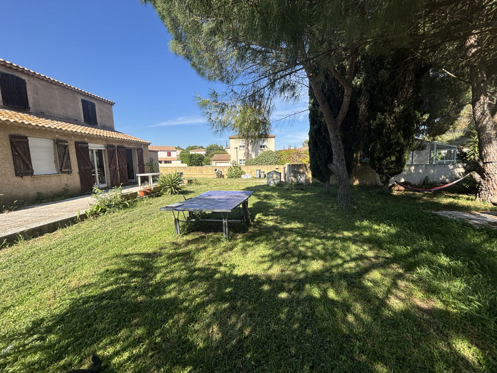 RARE À GALLARGUES-LE-MONTUEUX OPPORTUNITÉ FONCIÈRE PARCELLE DE 1 957 M2