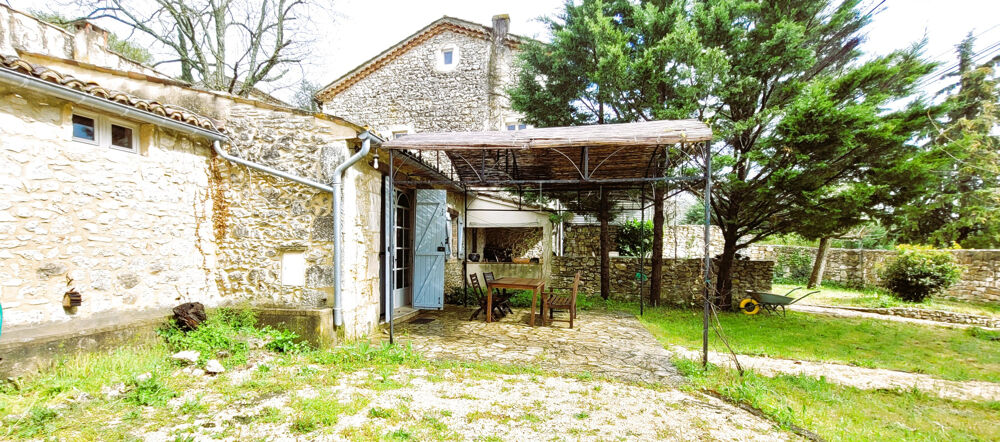 LUSSAN LA LÈQUE MAISON EN PIERRE 140 M2 DÉPENDANCE PISCINE & TENNIS