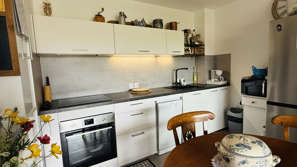 Uzès à pied, appartement de standing avec terrasse & piscine