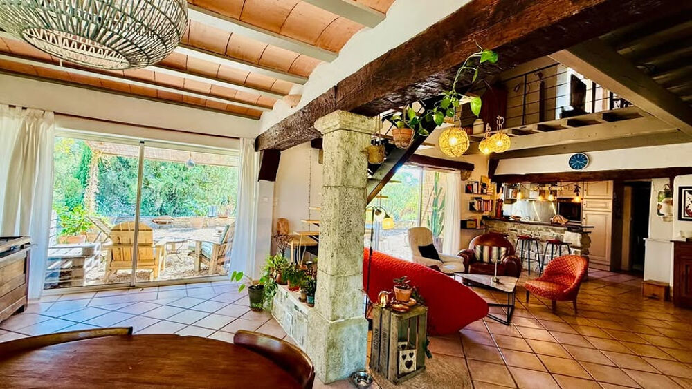 Vente Propriété/Château AU PIED DU MONT BOUQUET   PROPRIÉTÉ DE CARACTÈRE SUR 17 HECTARES Bouquet