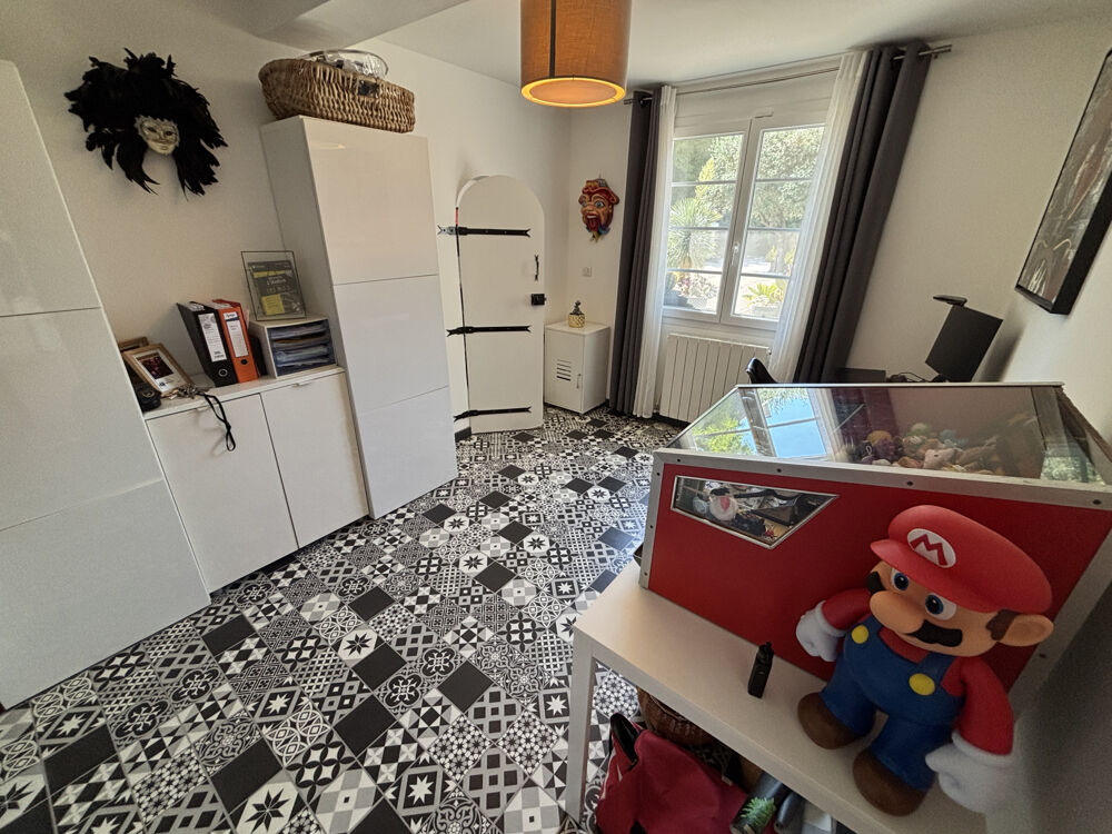 à vendre  Maison Saint-Laurent-d'Aigouze (30220)