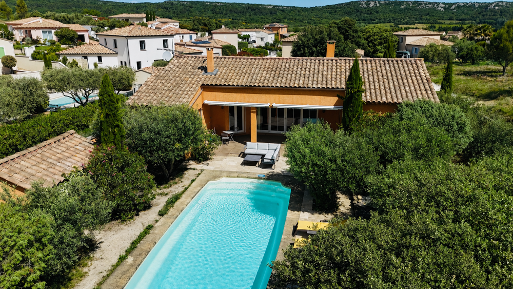 Vente Maison Dans un cadre exceptionnel , villa de plain pied rénovée St bonnet du gard