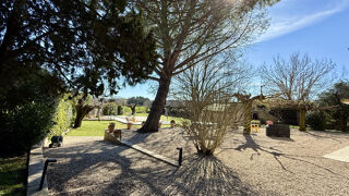 Vente Maison A vendre Uzès, maison rénovée avec dépendance, piscine et vue dégagée Uzes