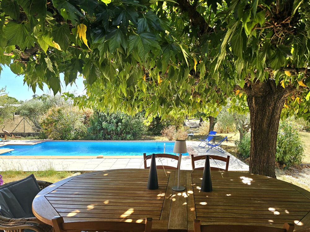 Vente Maison Vézénobres : Villa 3 chambres avec piscine et vue dégagée sur le village Vezenobres