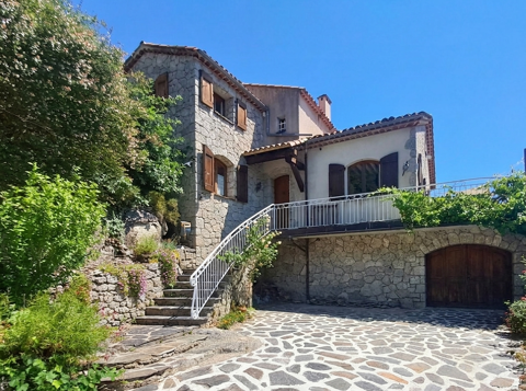   EXCLUSIVITÉ SWIXIM INTERNATIONAL CÉVENNES : Mas de caractère avec vue imprenable Maison - 7 pièce(s) - 161 m²
