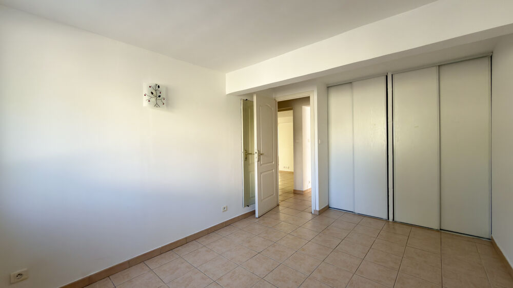 Vente Appartement Appartement T4 avec terrasses et garage Vers pont du gard