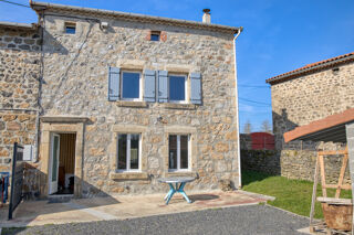 Vente Maison Maison de village à coté du lac de Naussac Pradelles