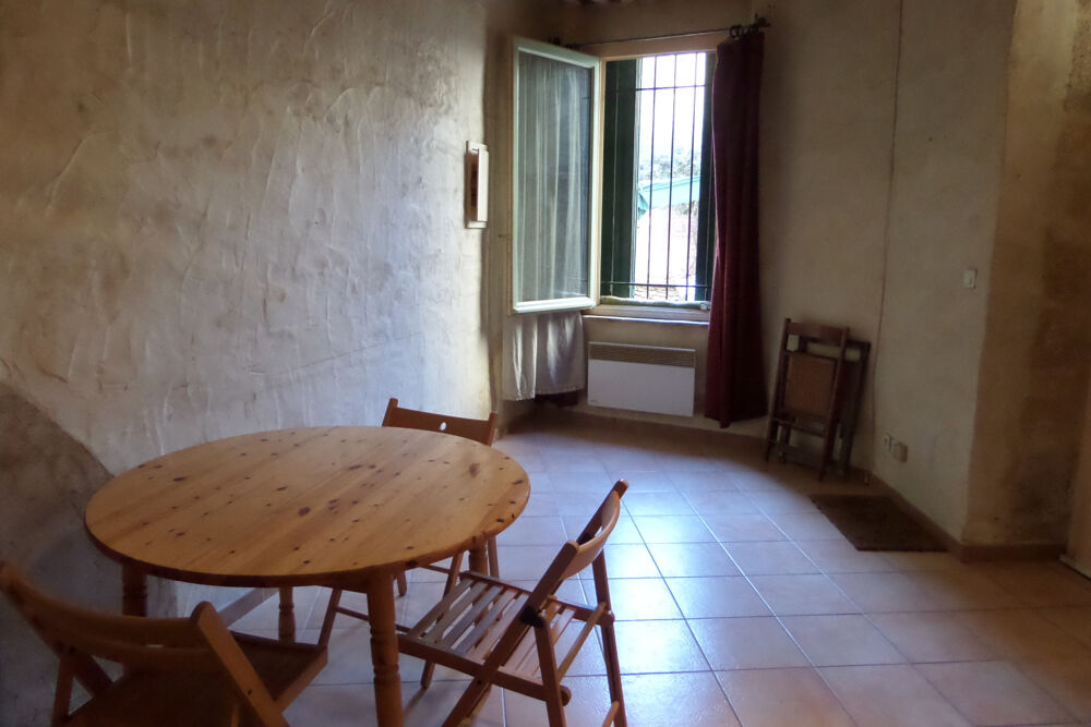 Location Appartement Grand studio Vers pont du gard
