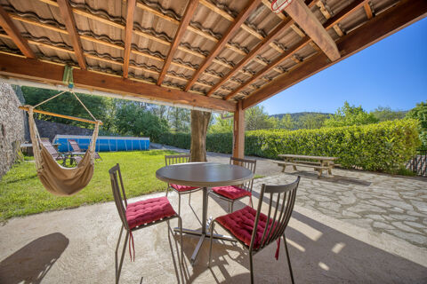   Maison Individuelle avec Local Commercial 