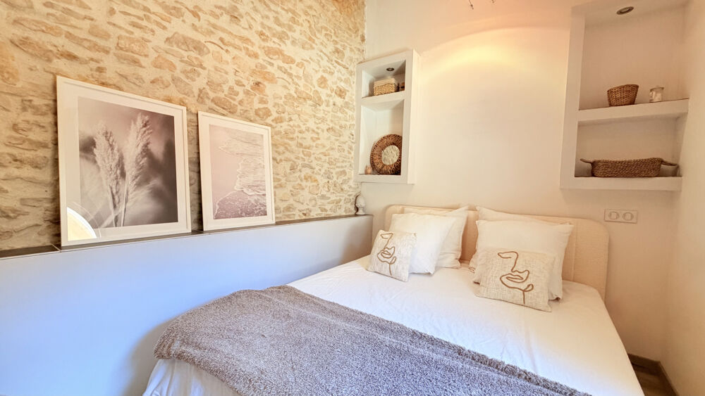 Maison de caractère en pierre blonde