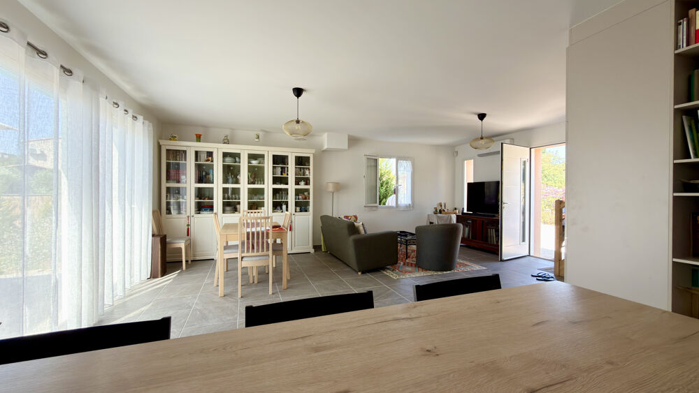 Vente Maison Villa récente avec dépendance entre Avignon et Nîmes Theziers