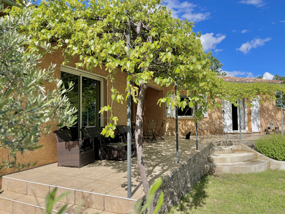 Villa de Plain-pied avec piscine - Vue dominante - Terrains 2400m2