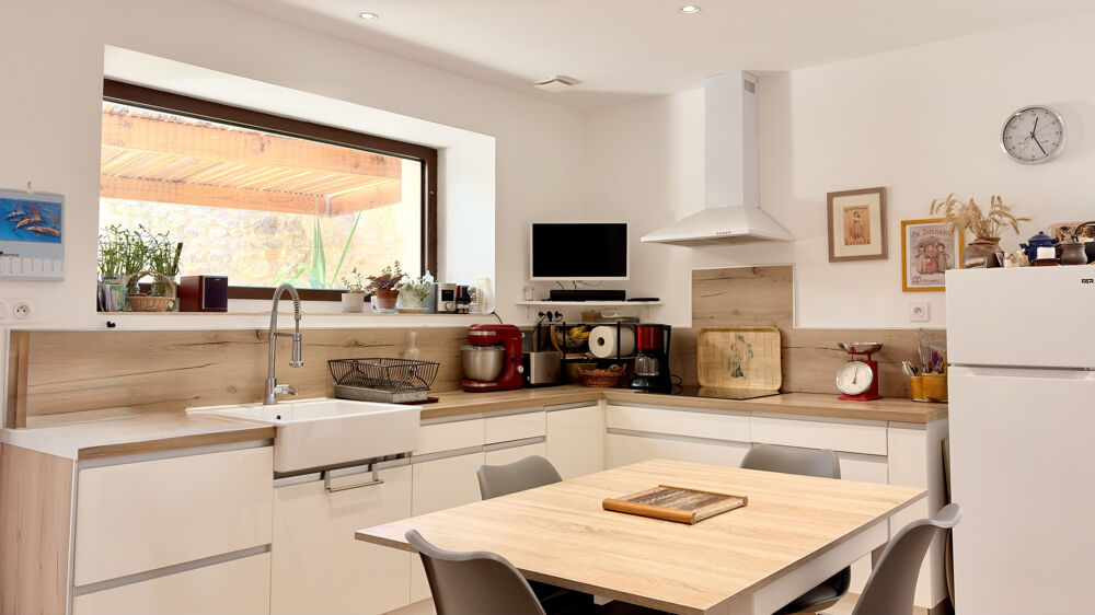 Vente Maison 'Exclusivité' À 20 min d'Uzès, ensemble immobilier de caractère rénové, 3 appartements, prestations de qualité Uzes