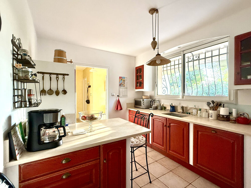 Vente Maison A 10 minutes à pied du centre d'Uzès, élégante maison de 132 m2, dans un quartier résidentiel calme Uzes