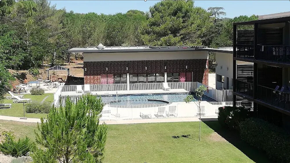 Vente Appartement Studio meubl� dans r�sidence h�teli�re Uzes