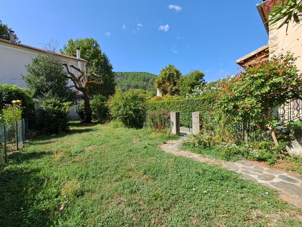 Maison de village avec jardin, clède et potentiel à Chamborigaud