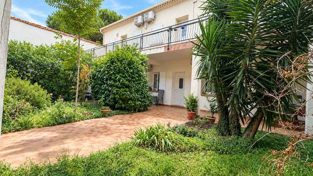 Vente Appartement NÎMES   T2 AVEC TERRASSE, CAVE ET BEAU POTENTIEL LOCATIF Nimes