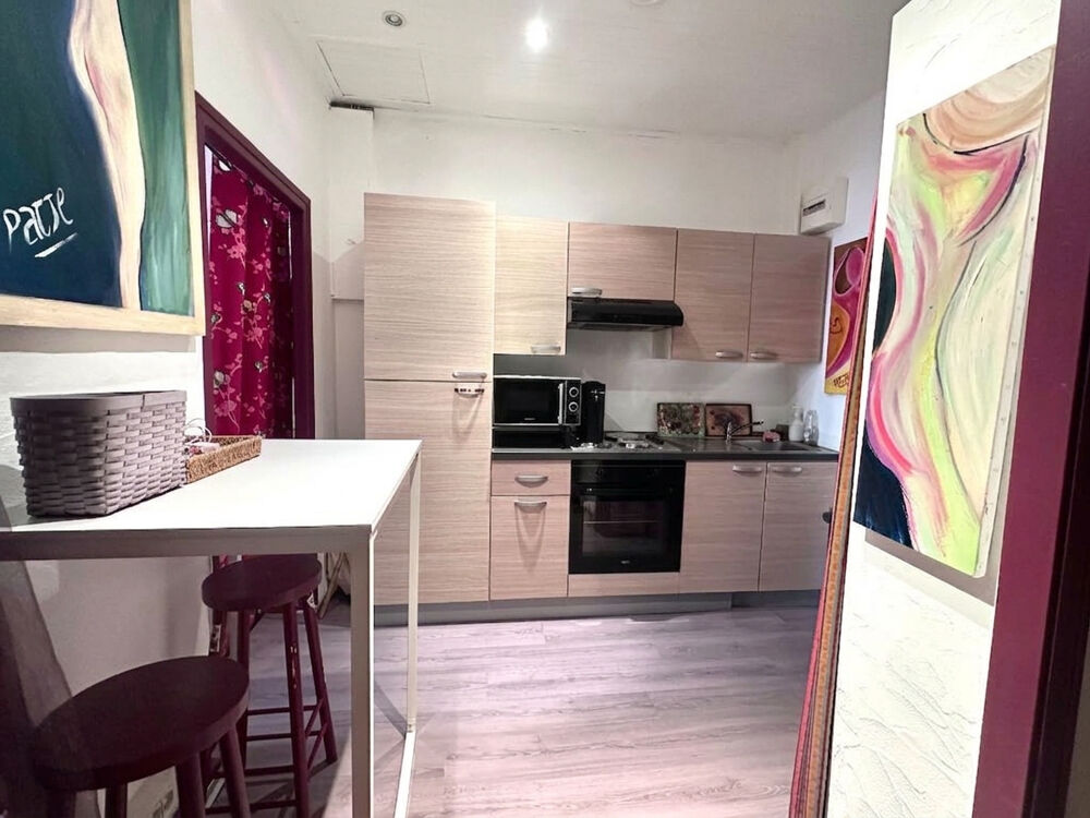 Vente Appartement Grand T2 de 78 m2 à 5 min de la gare - Quartier prisé avec cave Nimes