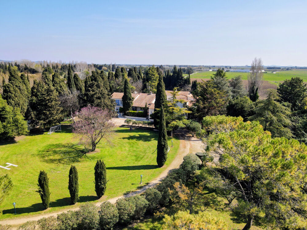 à vendre  Propriété/château Uzès (30700)
