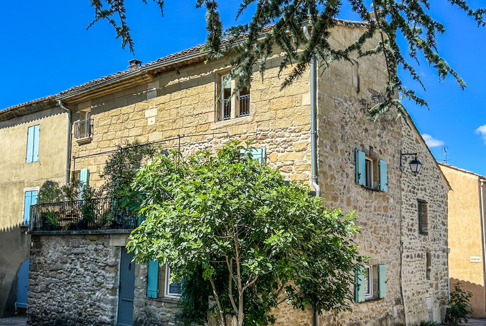 Charmante maison de village avec grand balcon