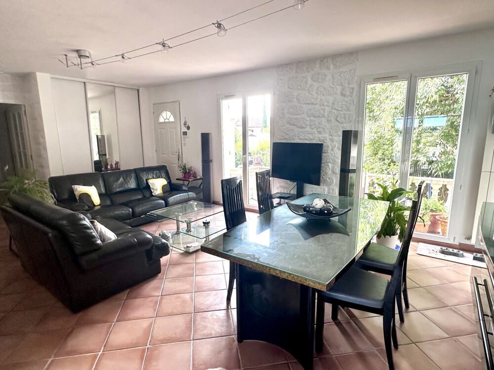 Vente Maison Maison familiale de 124 m2 avec terrasse et jacuzzi - Clarensac (Vaunage) Clarensac