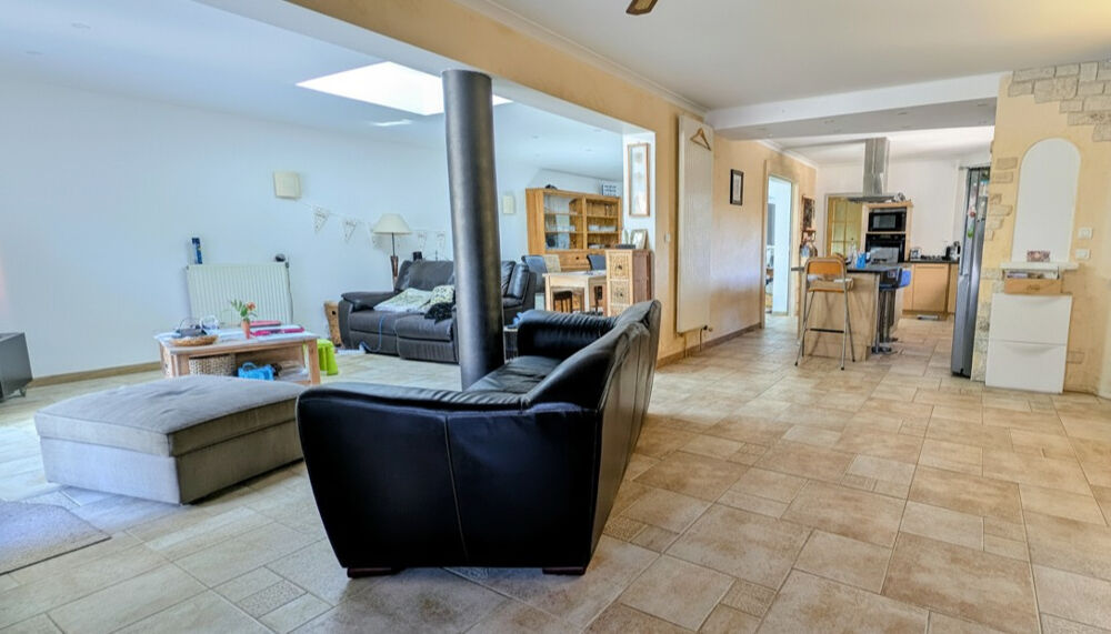 Vente Maison Superbe maison de 171,30m2 en plein centre d' AIGUES-MORTES Aigues mortes