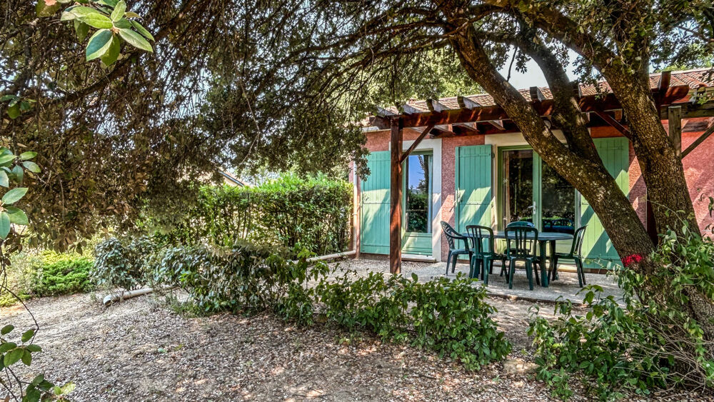 Maisonnette dans une résidence avec piscine