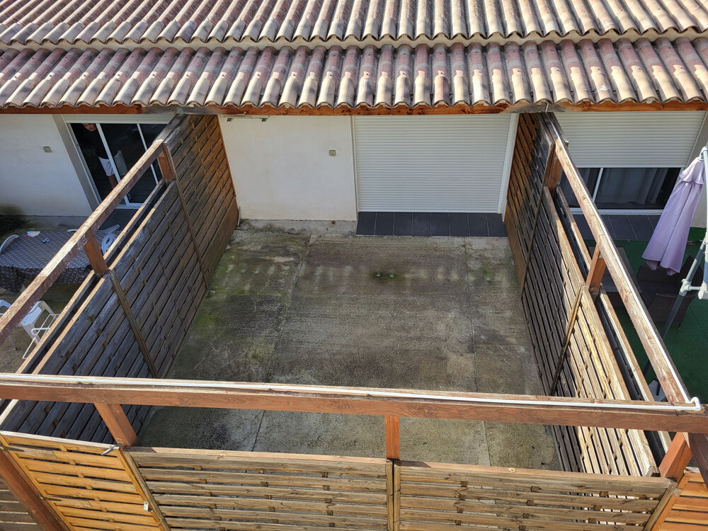 STUDIO MEUBLÉ AVEC UNE MEZZANINE