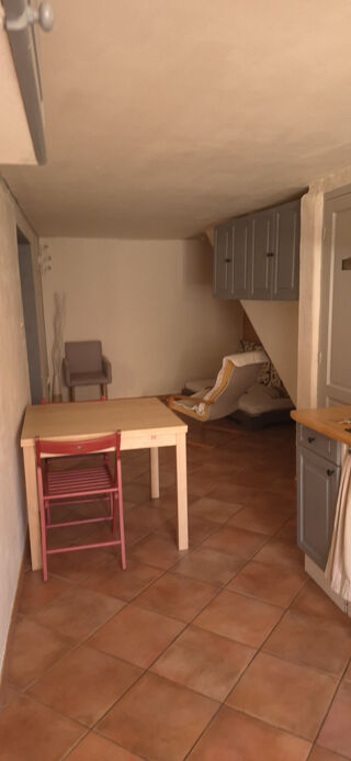  Appartement à louer 3 pièces 40 m² St bonnet du gard