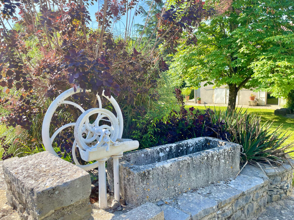 à vendre  Propriété/château Moulézan (30350)