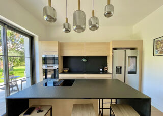  Maison � vendre 6 pi�ces 180 m�