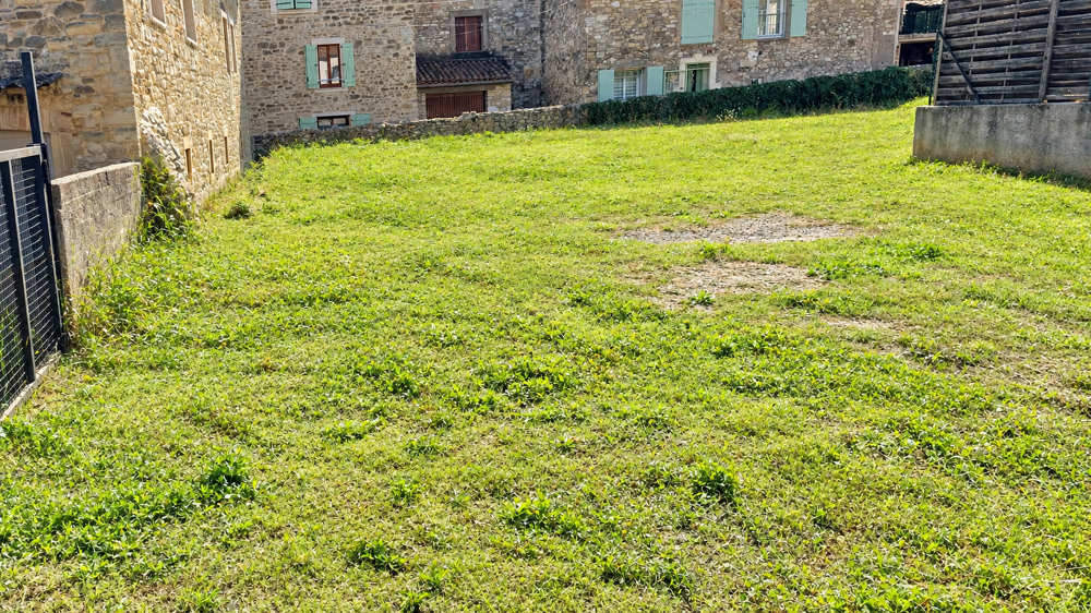 Vente Terrain A 20 minutes d'Uzès, terrain à bâtir de 828 m2 Uzes