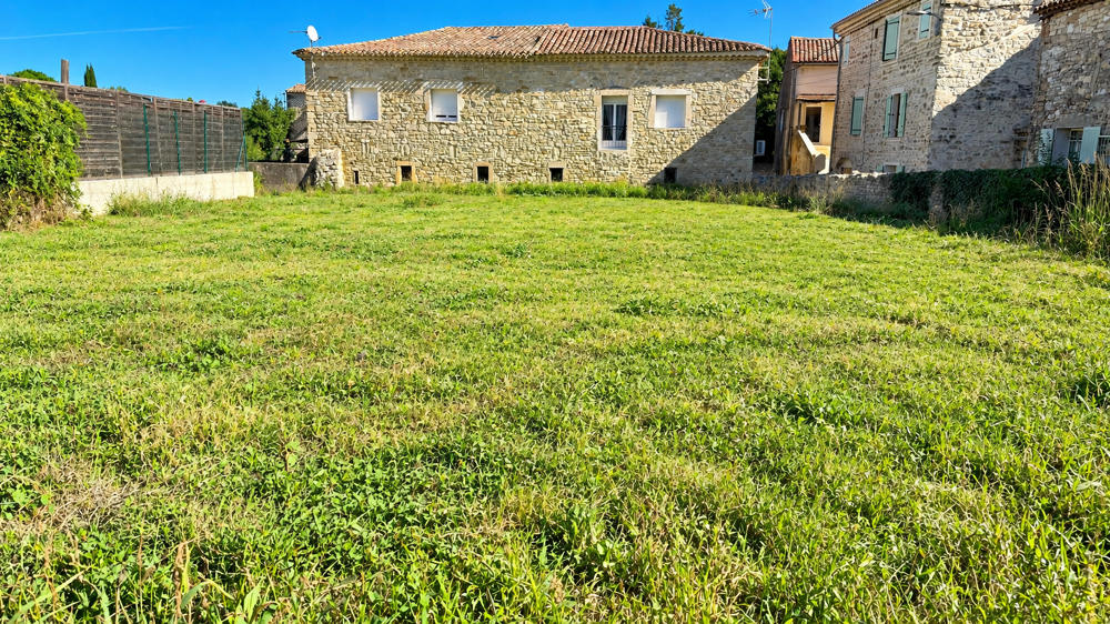 Vente Terrain A 20 minutes d'Uzès, terrain à bâtir de 828 m2 Uzes