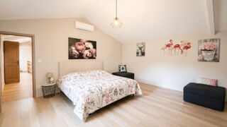  Maison à vendre 10 pièces 244 m²