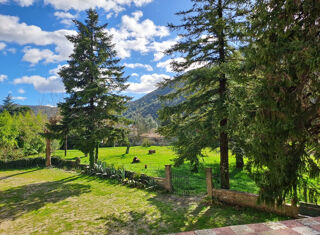 Vente Maison Lot : maison de 3 appartements et terrain constructible de 7000 m2 St florent sur auzonnet