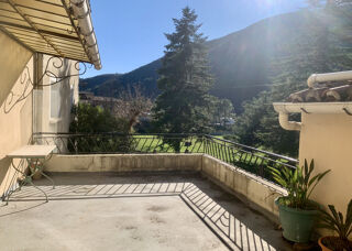  Maison � vendre 15 + pi�ces 214 m�