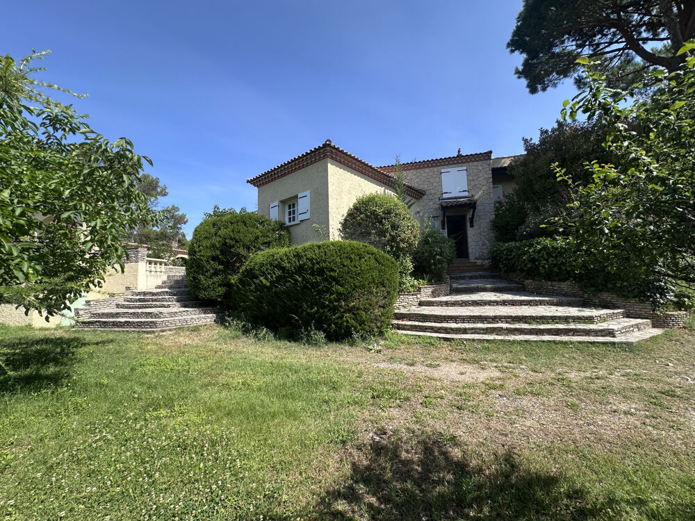 Vente Maison VILLA FAMILIALE DE 210 M2   QUARTIER RECHERCHÉ DE NÎMES Nimes