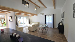  Maison � vendre 6 pi�ces 131 m� Uzes