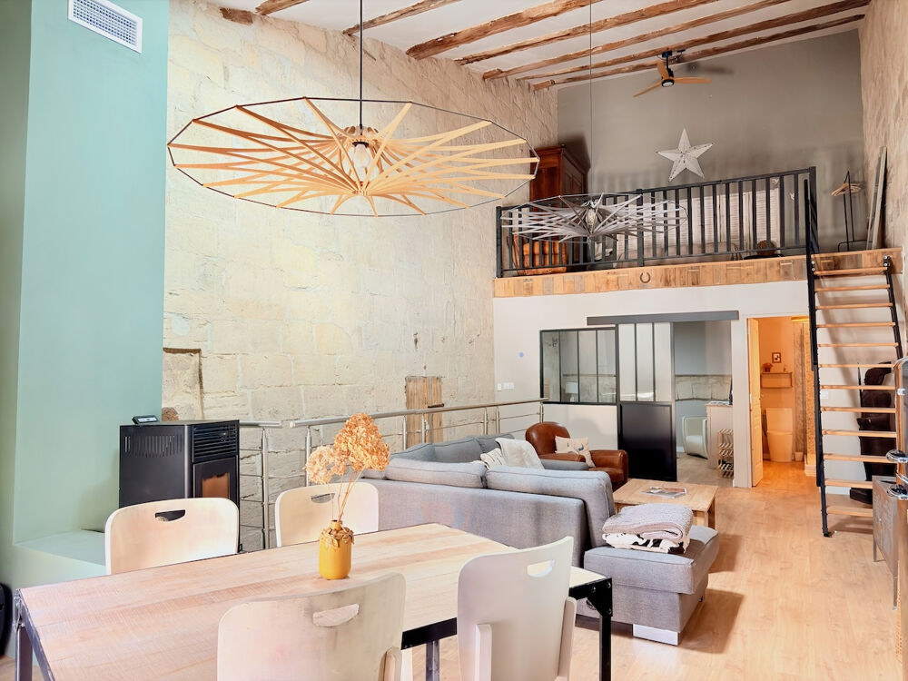   Uzès centre-ville - Ensemble immobilier d'exception entièrement rénové avec double usage Uzes