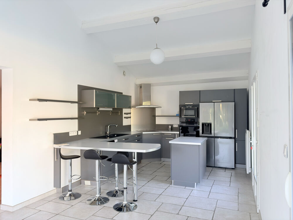 Villa avec piscine et jardin paysager à seulement 4 km d'Uzès